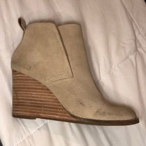 Lucky wedges good used condition size 6